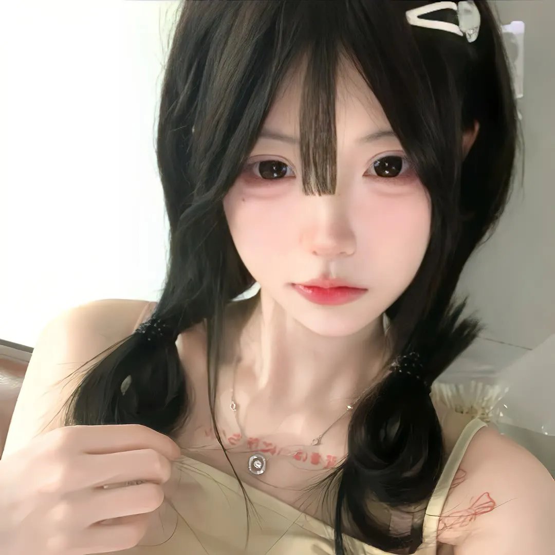 易铭